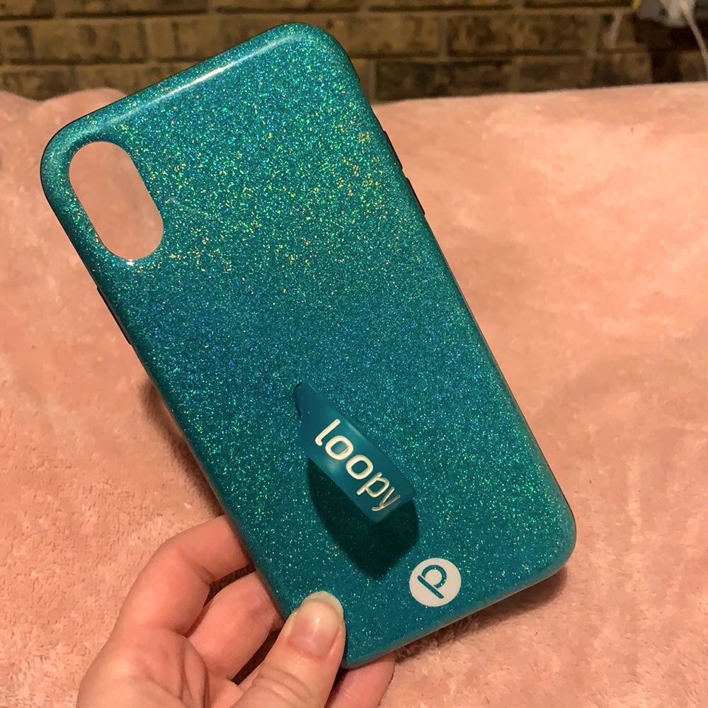 Sparkly loopy iPhone XR case.